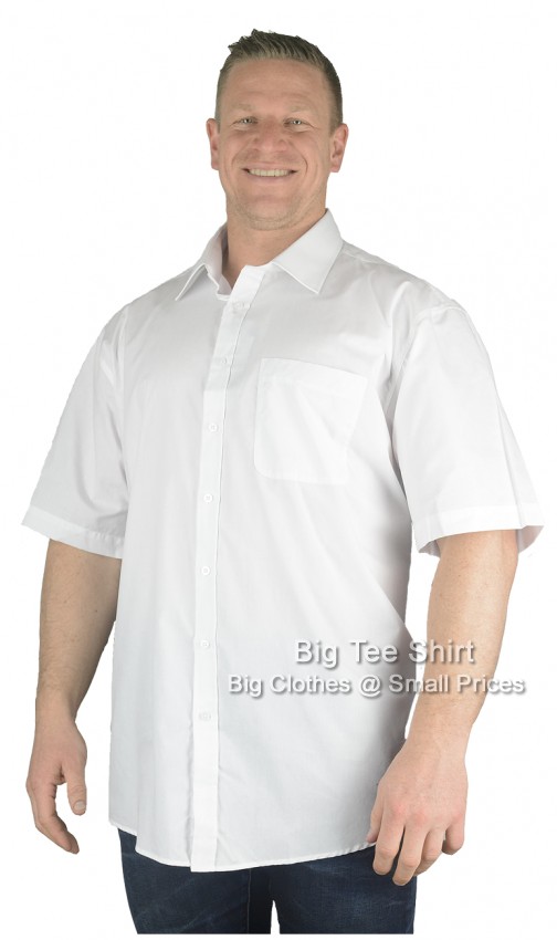 A man wearing a white short sleeve shirt.